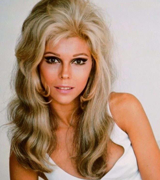 Nancy Sinatra Phone Number, Email, Fan Mail, Address, Biography, Agent, Manager, Publicist, Contact Info