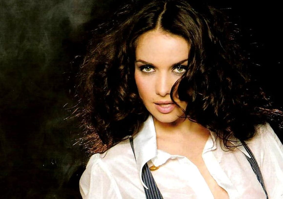Natalia Oreiro Phone Number, Email, Fan Mail, Address, Biography, Agent, Manager, Publicist, Contact Info