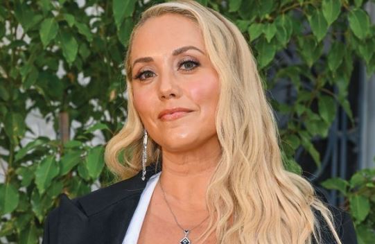 Elizabeth Berkley Phone Number, Email, Fan Mail, Address, Biography, Agent, Manager, Publicist, Contact Info